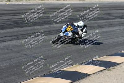 media/Jan-16-2026-CVMA Friday Practice (Fri) [[6f2bf47531]]/5-Racer 4-Trackday1/Session 2 (Bowl)/